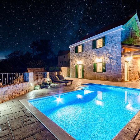 Holiday Home Rustic Kraljici Kültér fotó