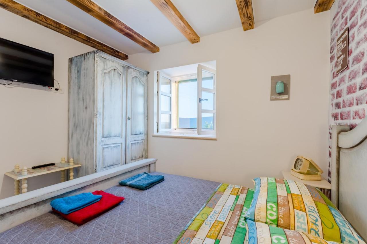 Holiday Home Rustic Kraljici Kültér fotó
