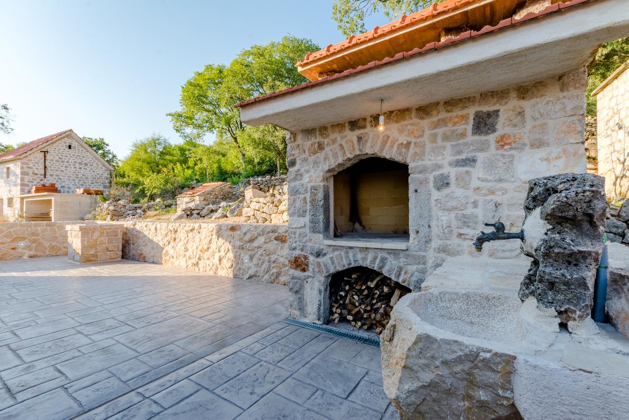 Holiday Home Rustic Kraljici Kültér fotó