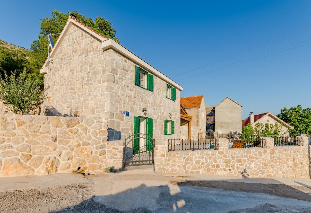 Holiday Home Rustic Kraljici Kültér fotó