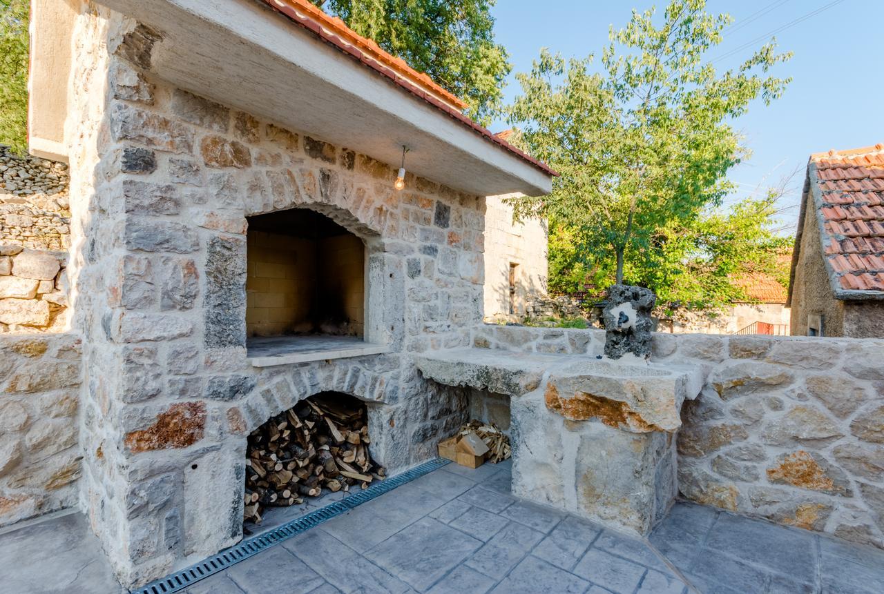 Holiday Home Rustic Kraljici Kültér fotó